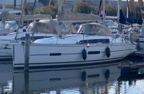 Dufour 382 GL