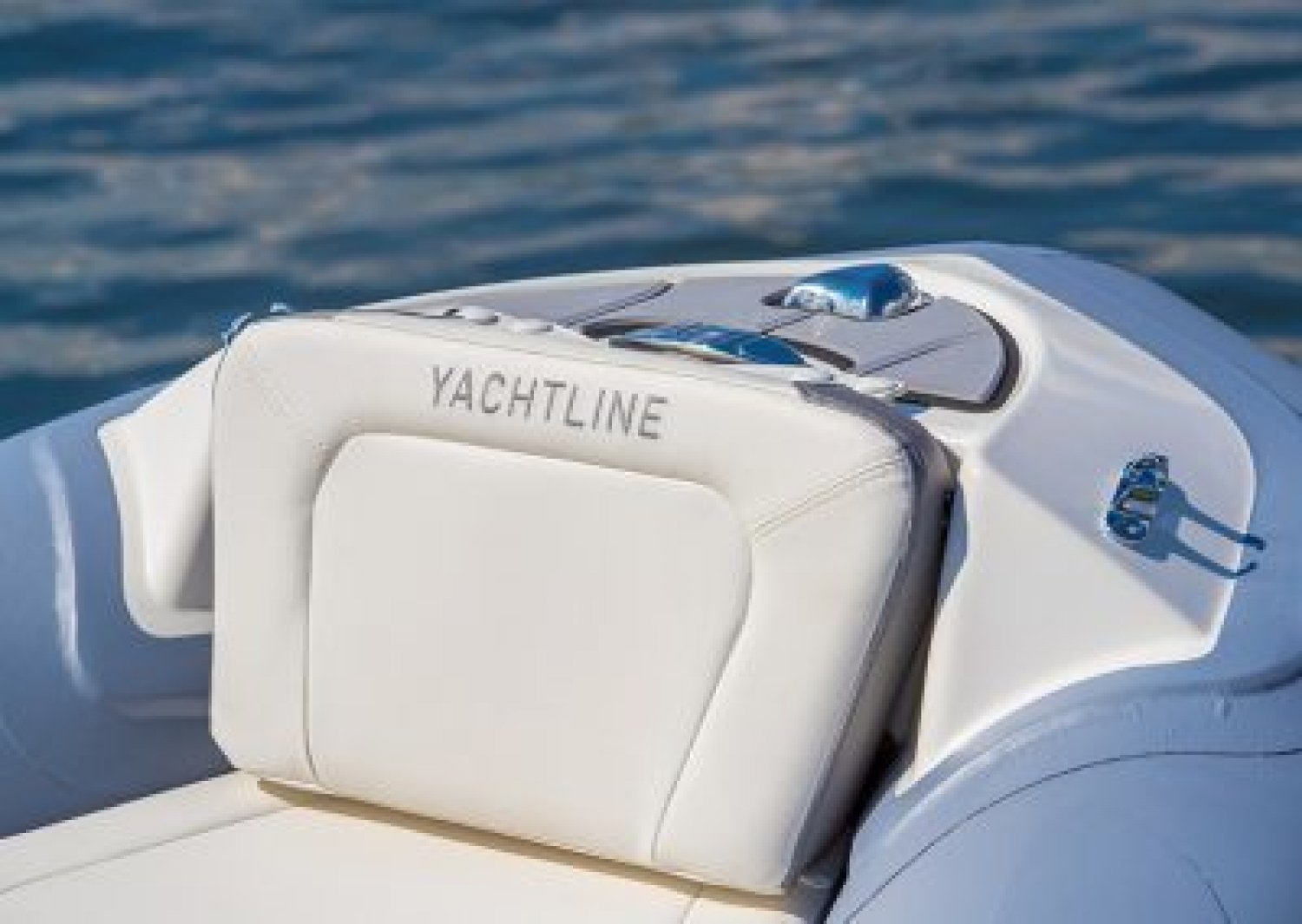 zodiac yachtline 400 price