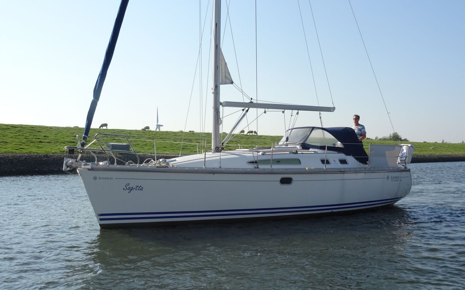 Jeanneau 34.2, Segelyacht for sale by HollandBoat International Yachtbrokers
