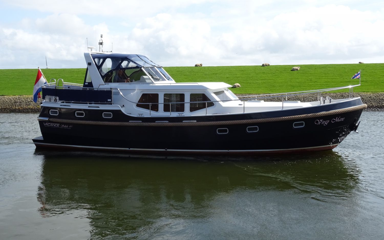 Vacance Solide 42, Motorjacht for sale by HollandBoat International Yachtbrokers