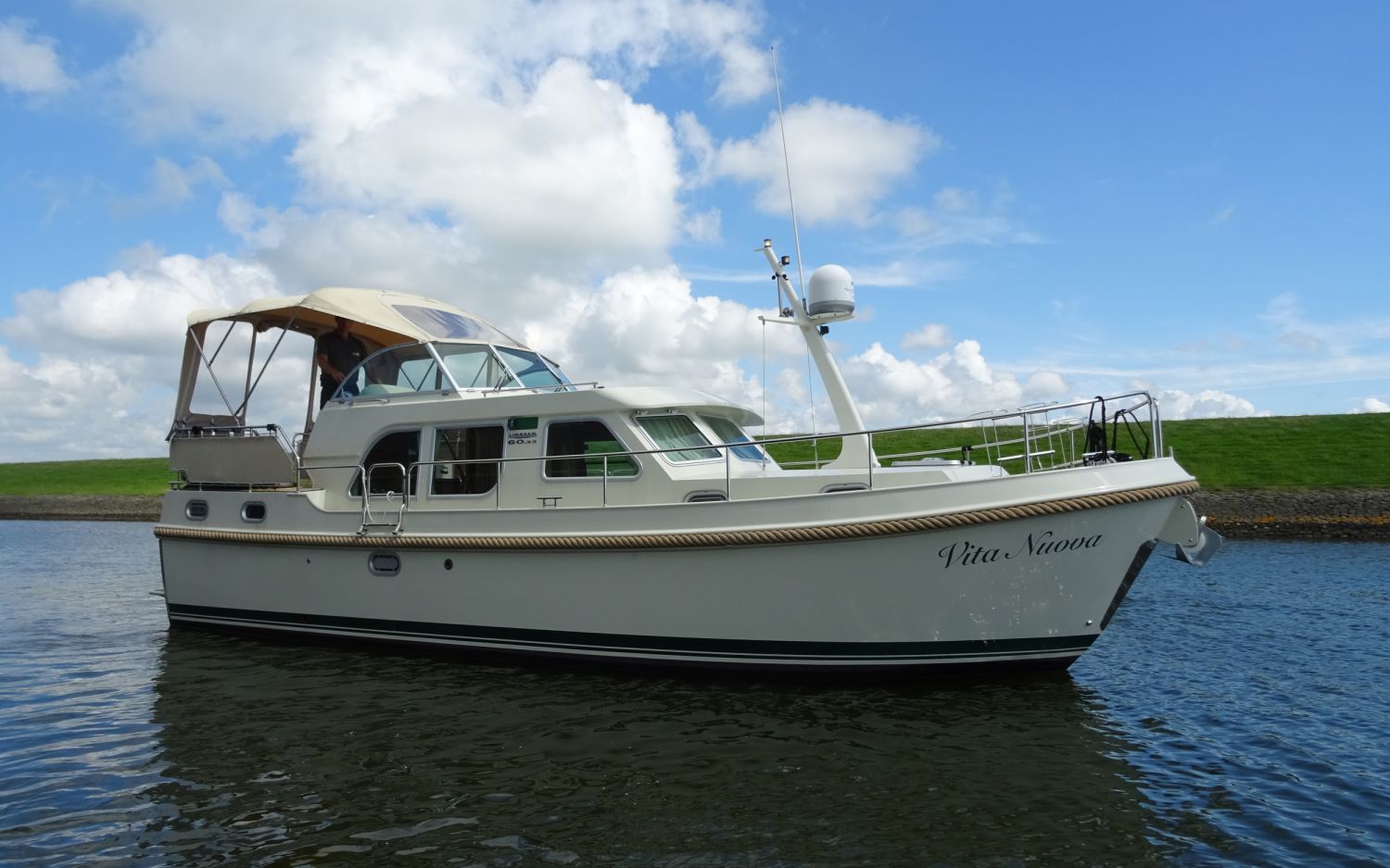 Linssen 60.33, Motor Yacht for sale by HollandBoat International Yachtbrokers