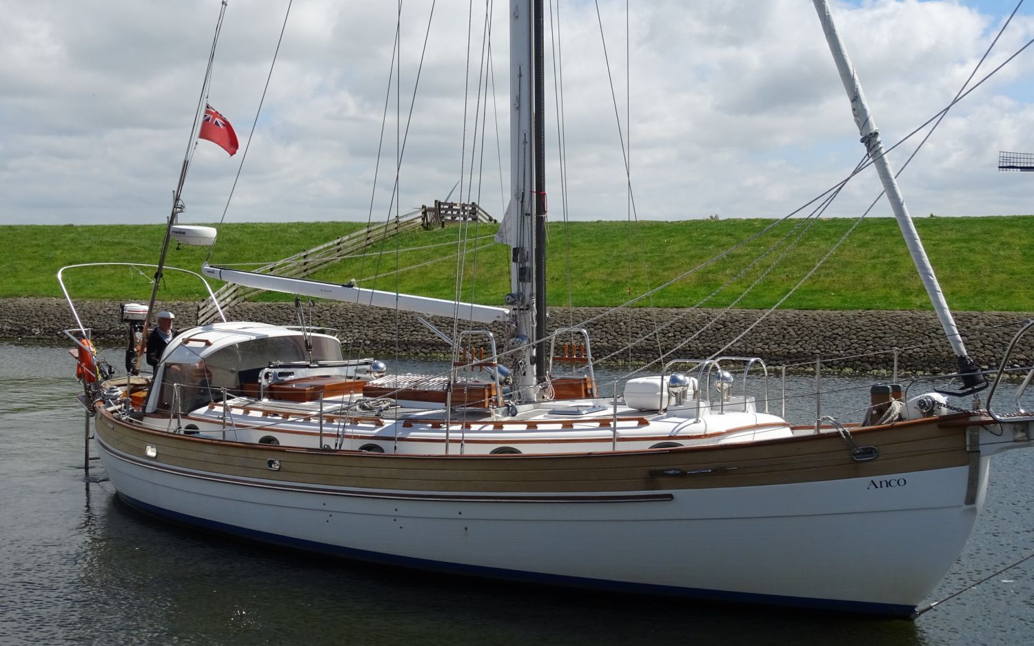 Hans Christian 41 T, Sailing Yacht for sale by HollandBoat International Yachtbrokers
