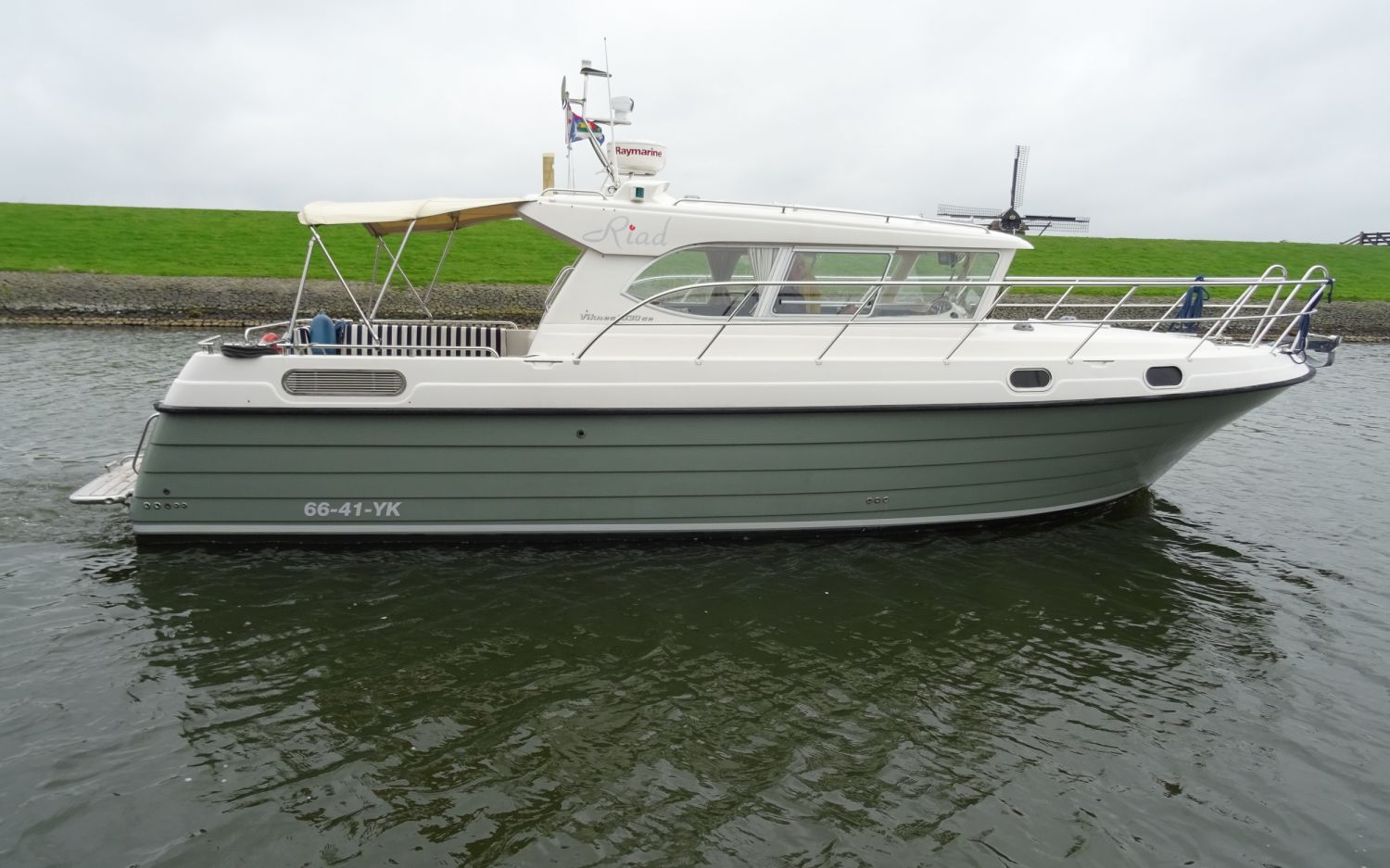 Viknes 1030, Motorjacht for sale by HollandBoat International Yachtbrokers