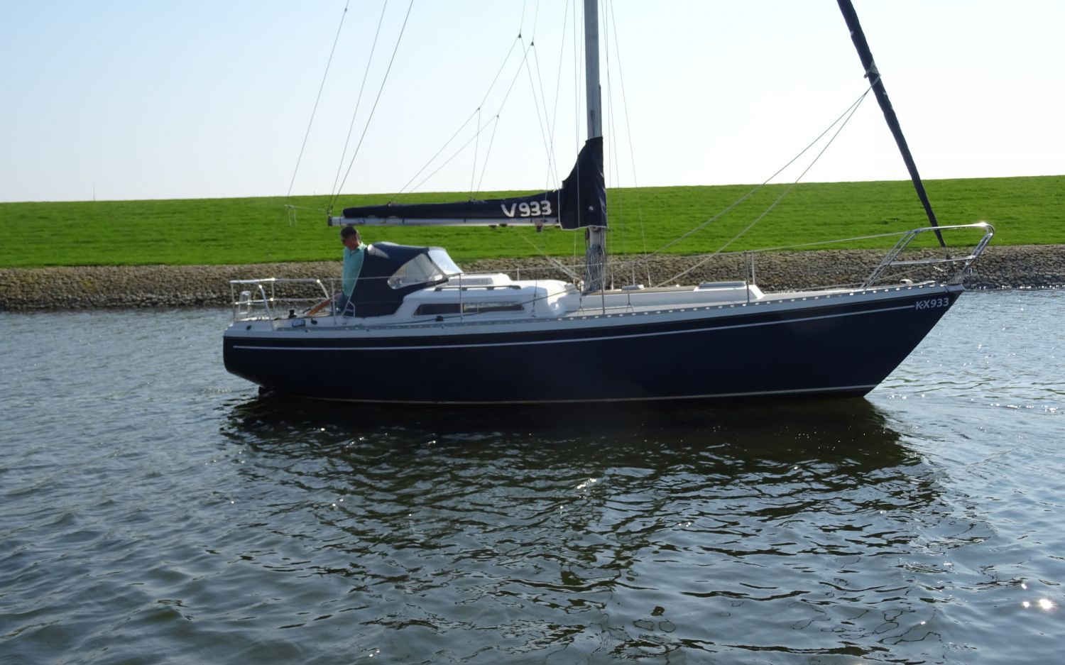 Victoire 933, Zeiljacht for sale by HollandBoat International Yachtbrokers