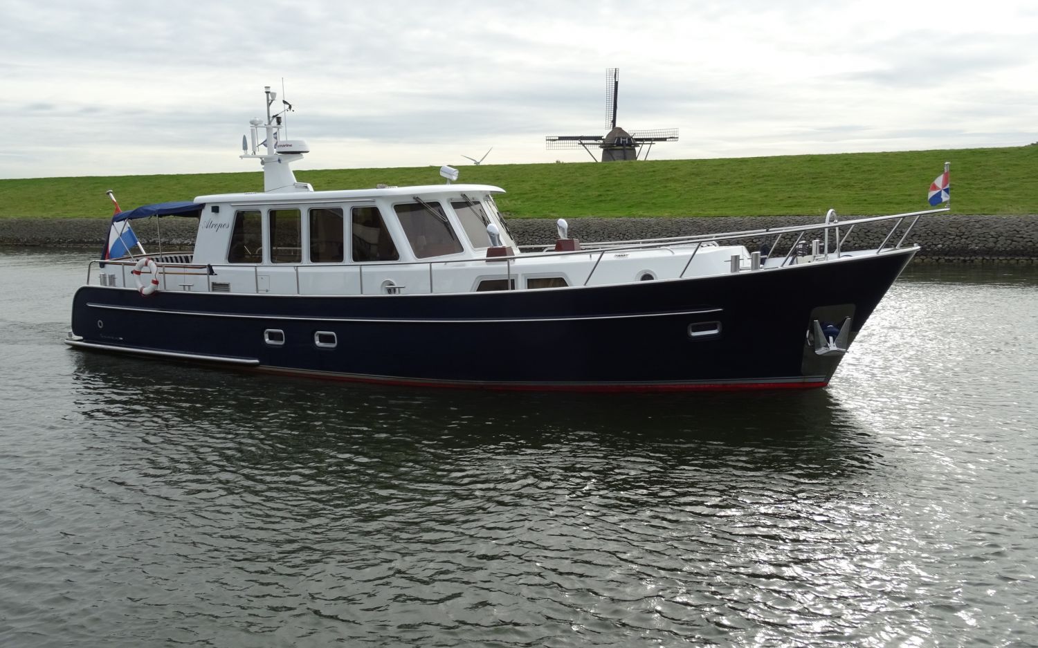 Silverline 1350, Motor Yacht for sale by HollandBoat International Yachtbrokers