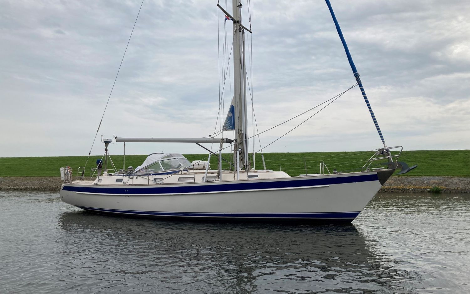 Hallberg Rassy 46, Sailing Yacht for sale by HollandBoat International Yachtbrokers