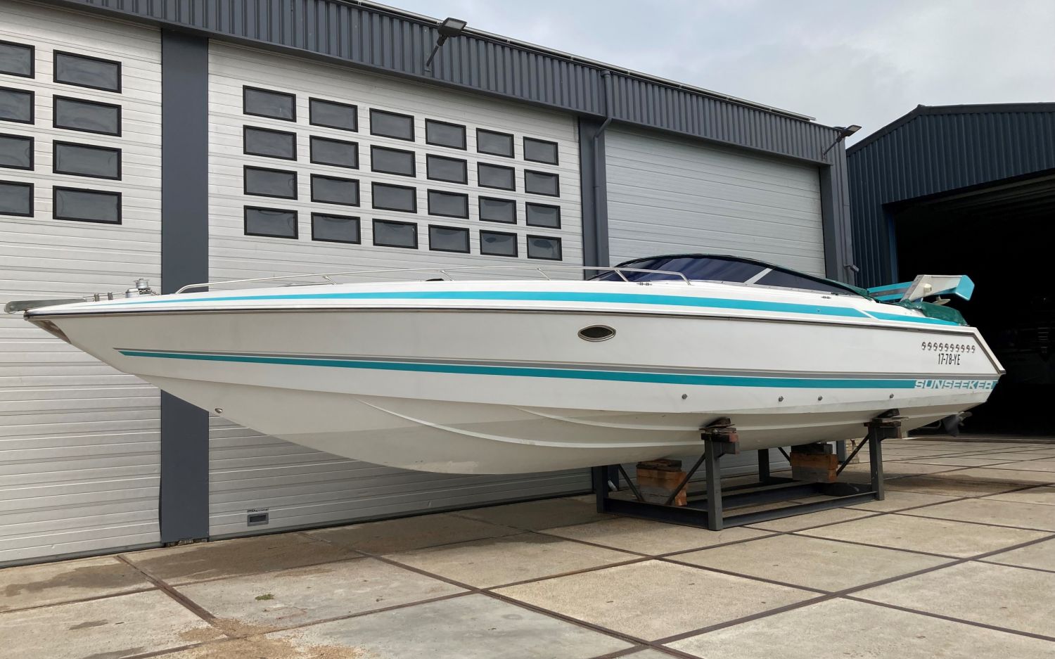 Sunseeker Thunderhawk 43, Motorjacht for sale by HollandBoat International Yachtbrokers