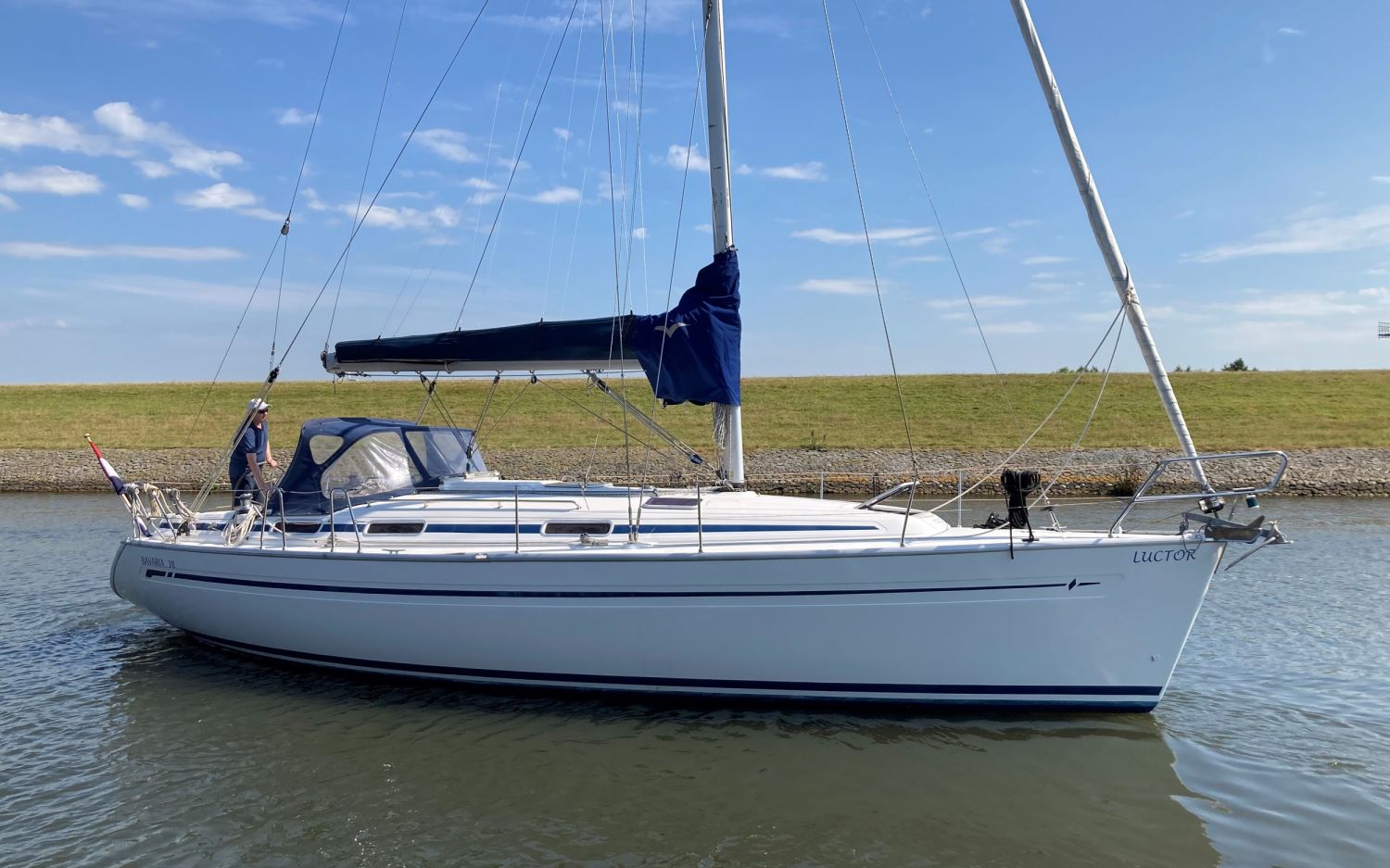 Bavaria 38, Zeiljacht for sale by HollandBoat International Yachtbrokers