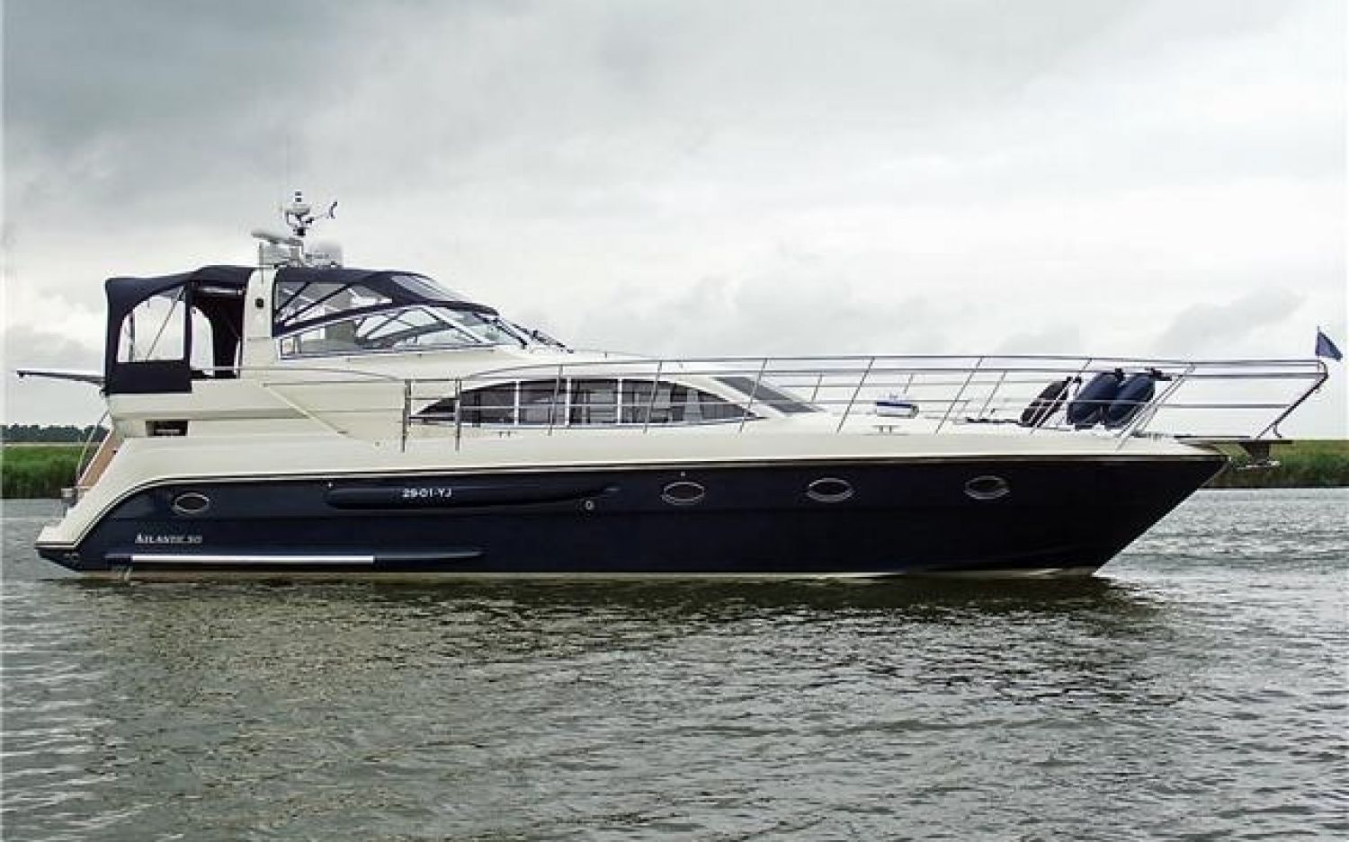 Atlantic 50, Motorjacht for sale by HollandBoat International Yachtbrokers