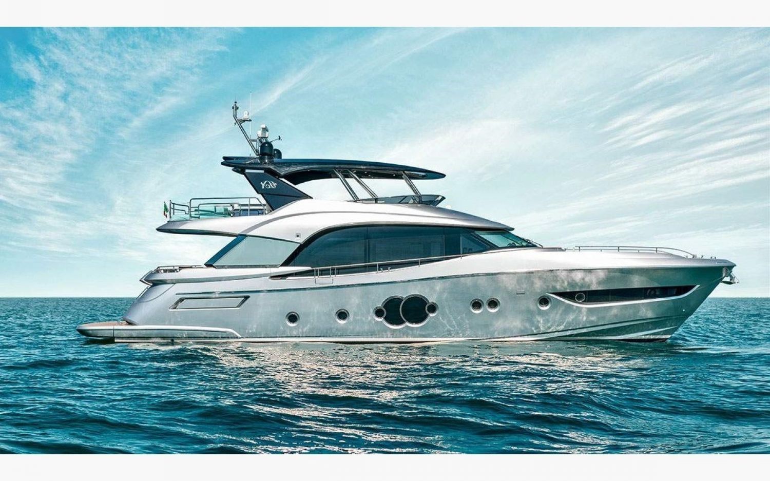 Monte Carlo Yachts 76, Superjacht motor for sale by HollandBoat International Yachtbrokers
