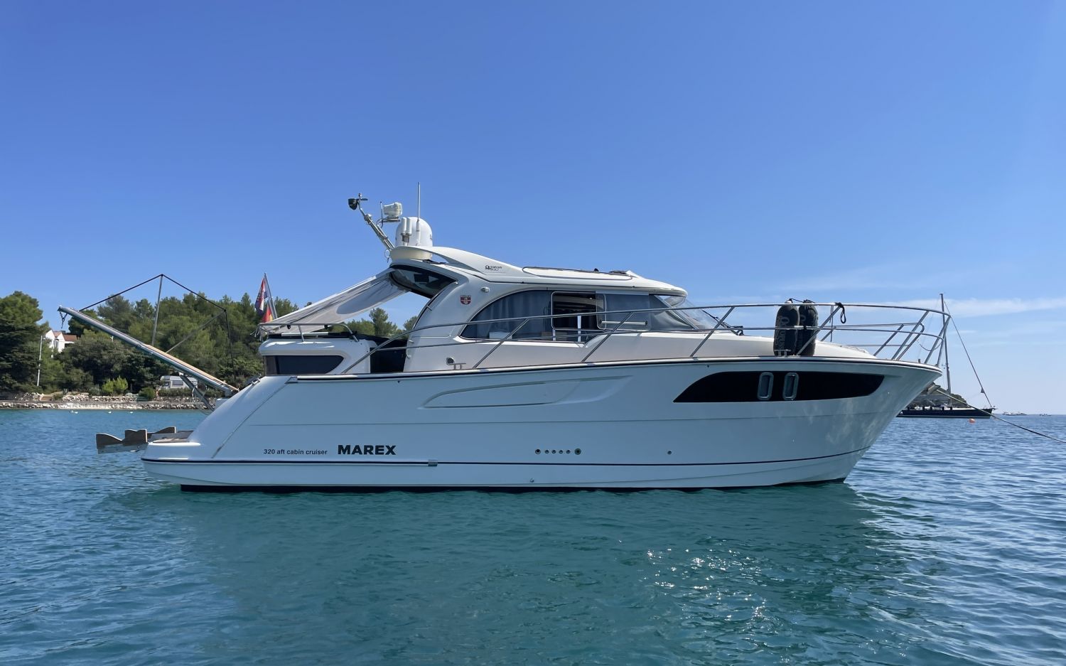 Marex 320 ACC, Motoryacht for sale by HollandBoat International Yachtbrokers