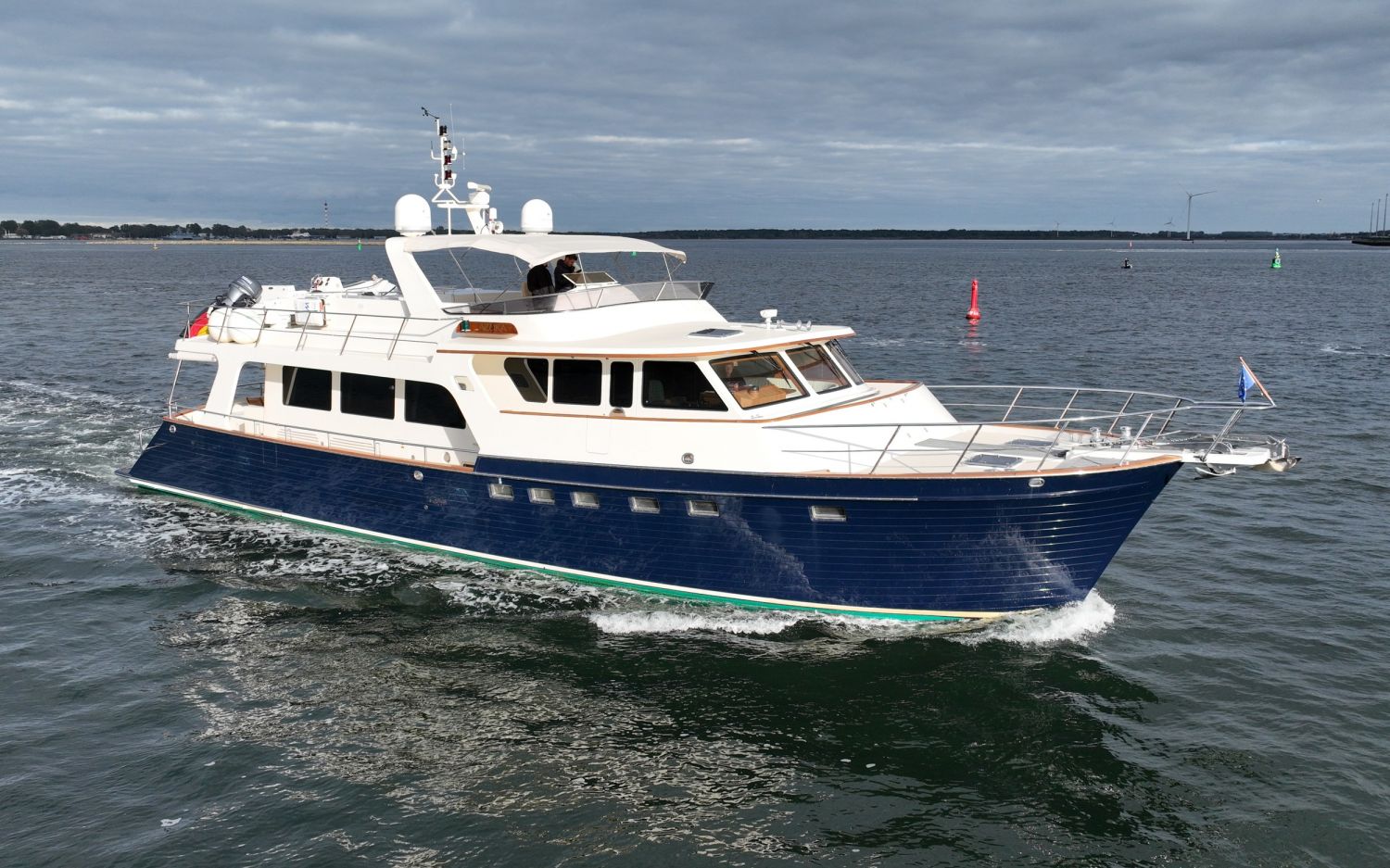 Marlow 72E, Motoryacht for sale by HollandBoat International Yachtbrokers