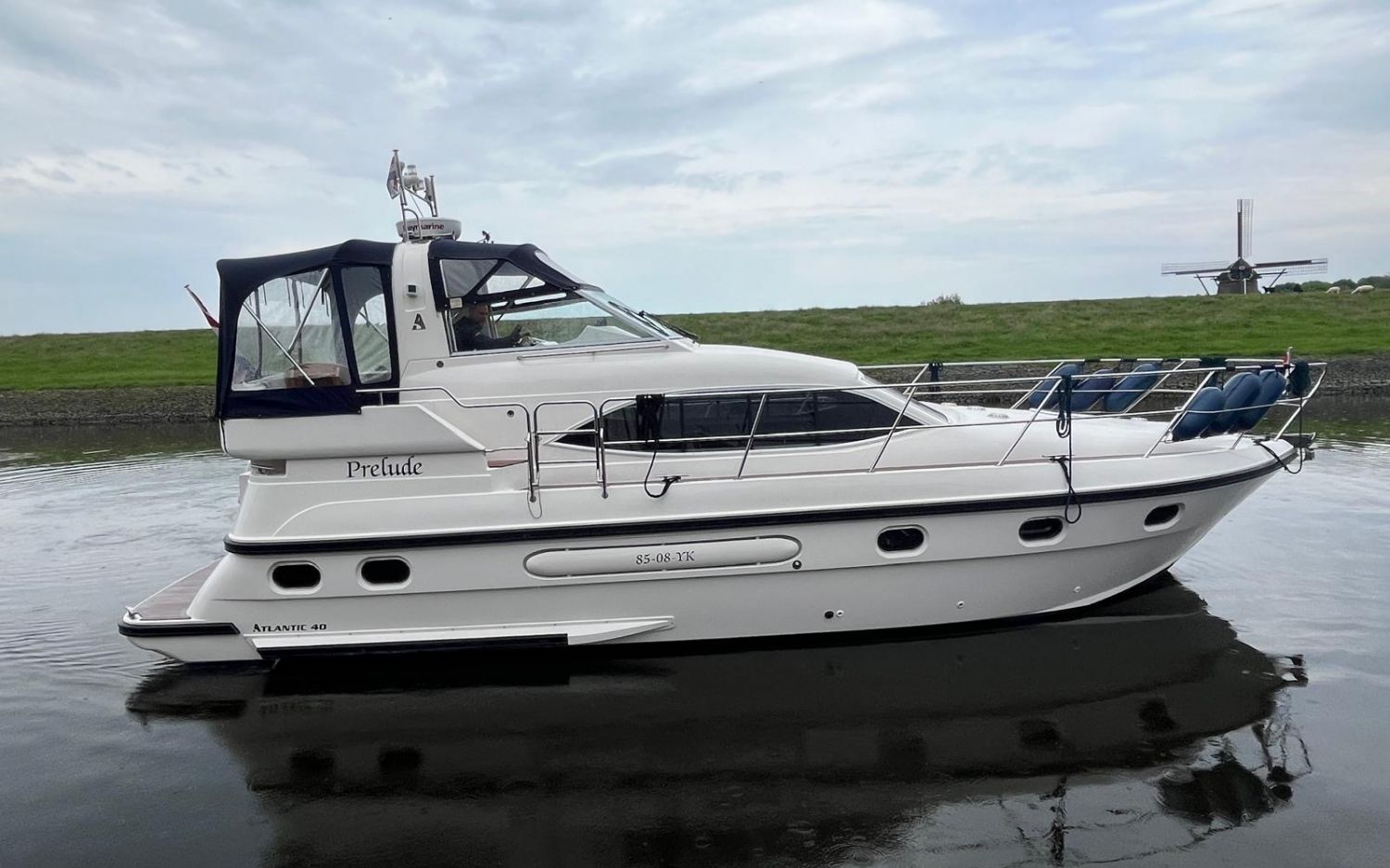 Atlantic 40, Motoryacht for sale by HollandBoat International Yachtbrokers