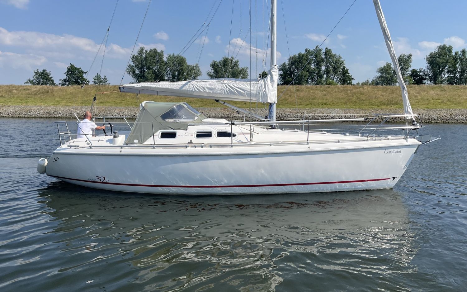 Etap 32S, Segelyacht for sale by HollandBoat International Yachtbrokers