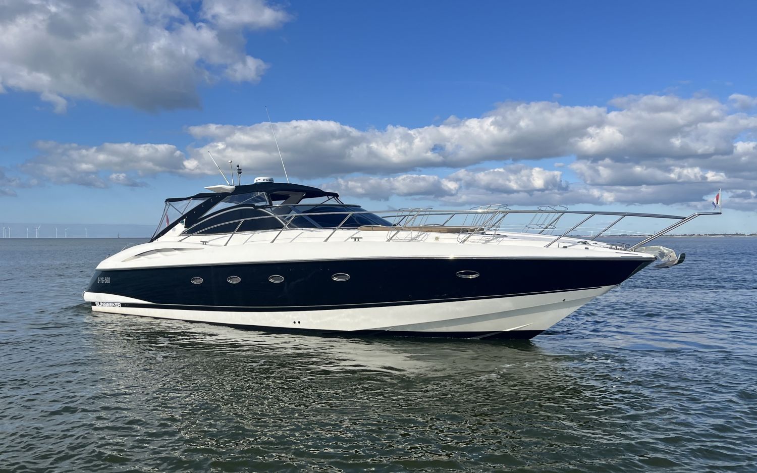 Sunseeker Camarque 50, Motoryacht for sale by HollandBoat International Yachtbrokers