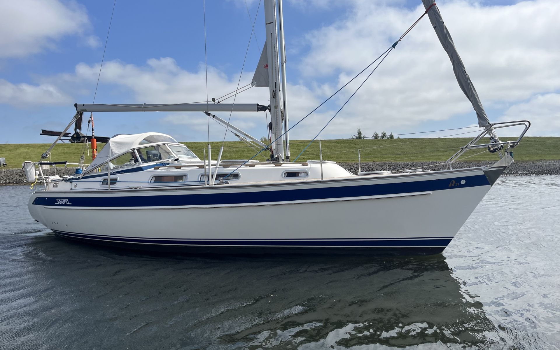 Hallberg Rassy 31 MK II Scandinavia, Segelyacht for sale by HollandBoat International Yachtbrokers