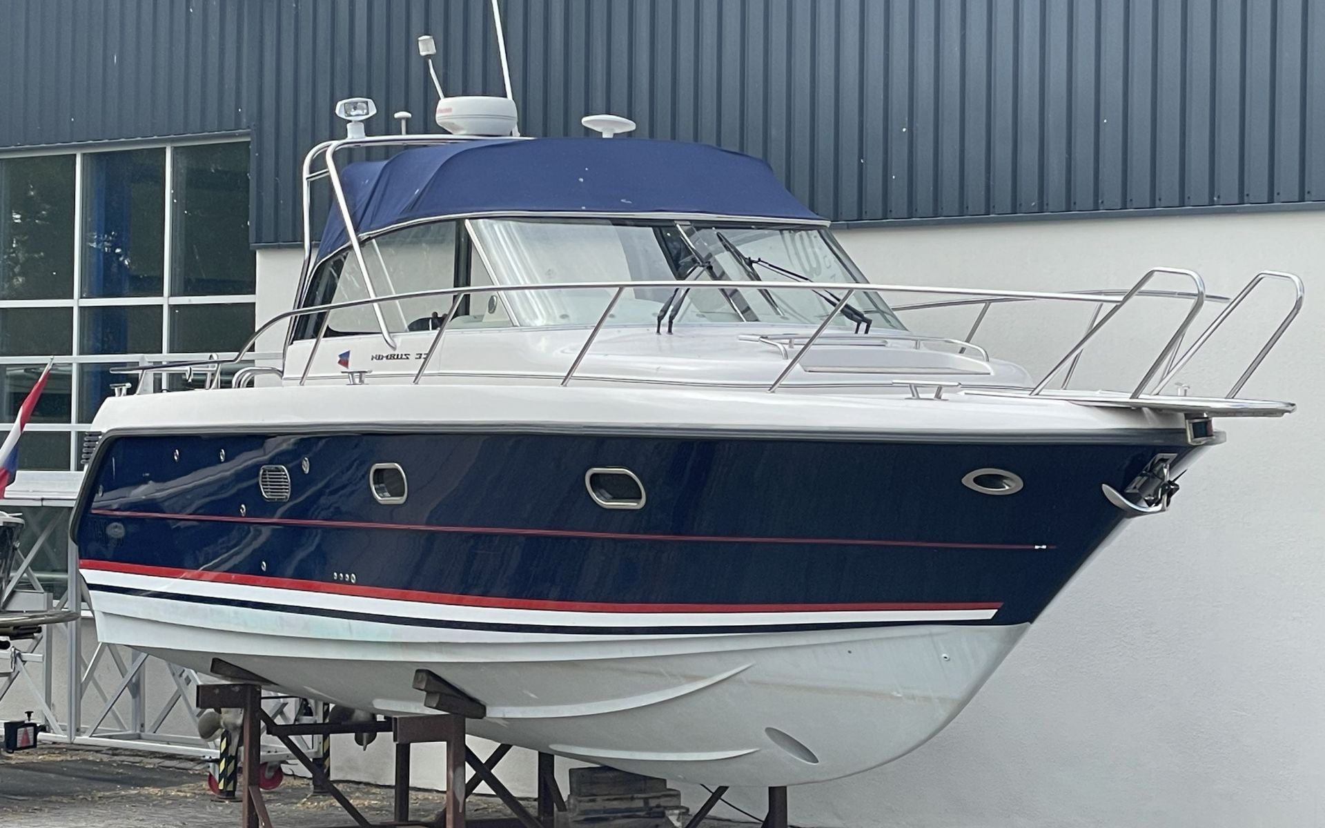 Nimbus 33 Nova, Motoryacht for sale by HollandBoat International Yachtbrokers