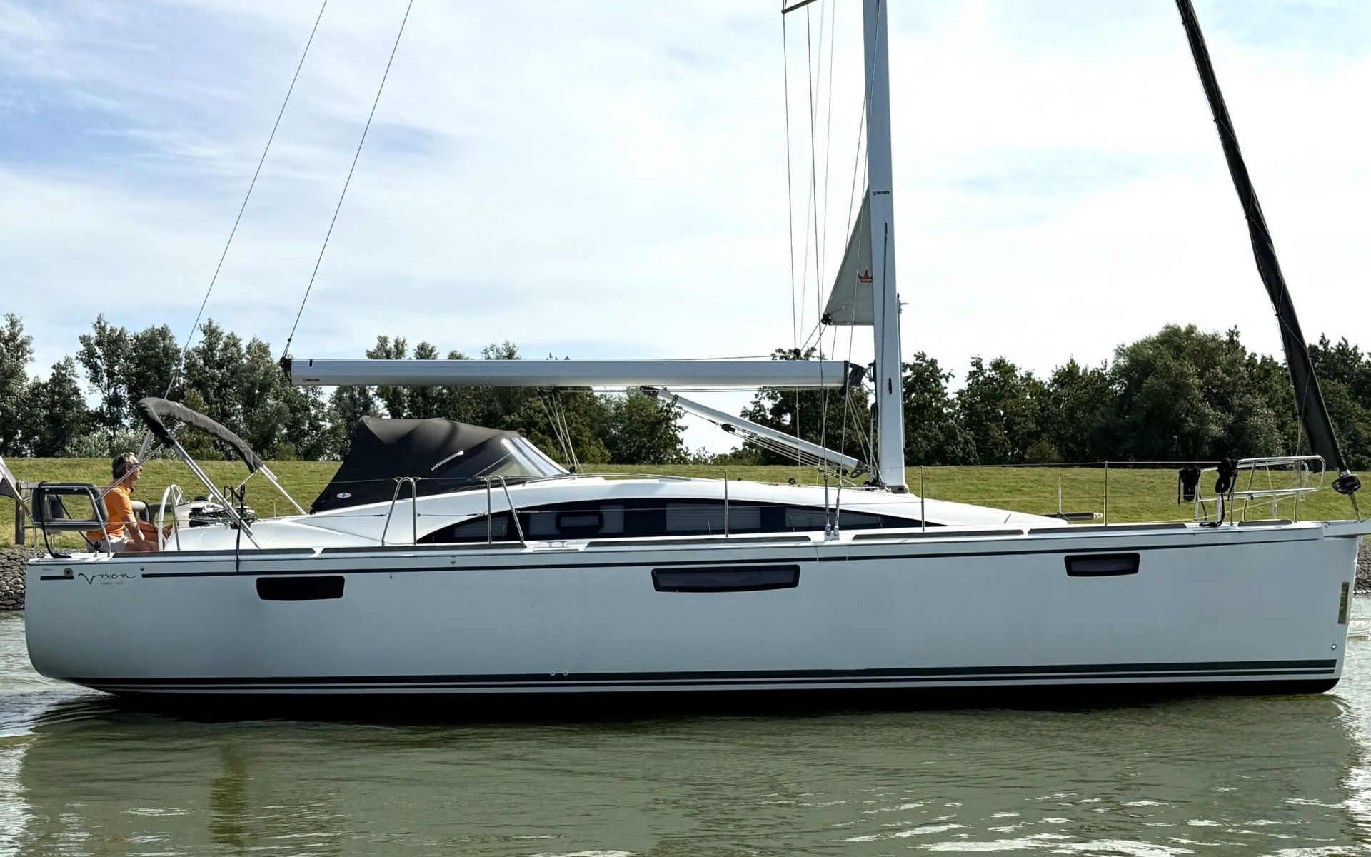 Bavaria 42 Vision, Zeiljacht for sale by HollandBoat International Yachtbrokers