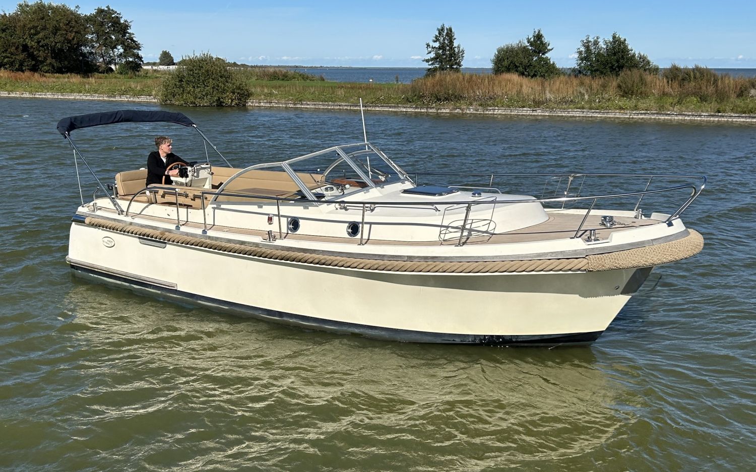 Intercruiser 29, Schlup for sale by HollandBoat International Yachtbrokers