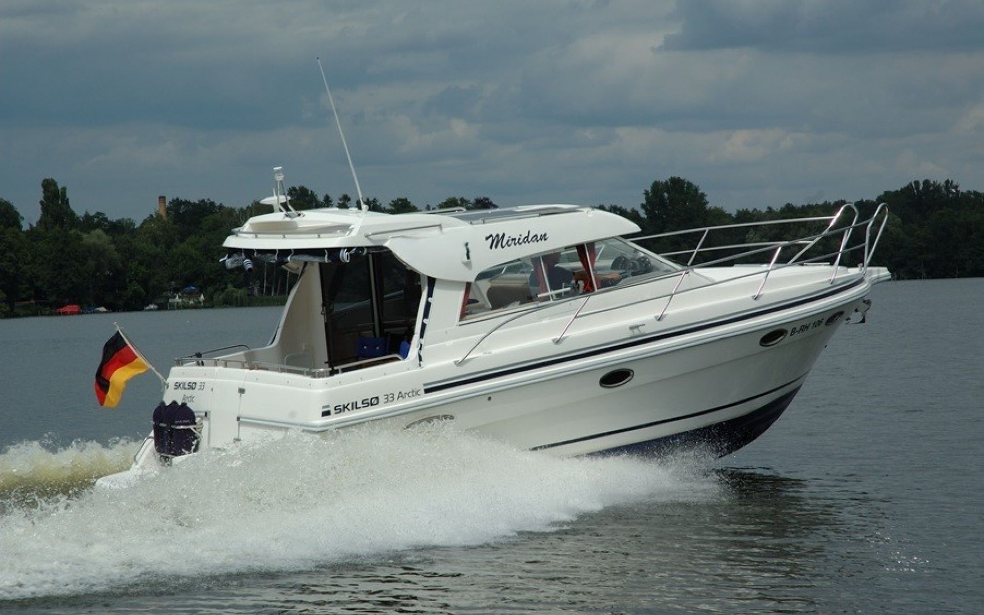Skilso 33 Artic, Motorjacht for sale by HollandBoat International Yachtbrokers