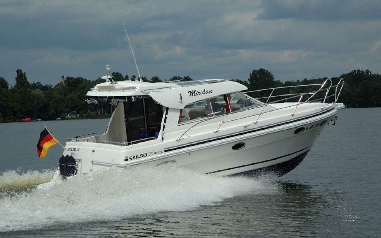 Skilso 33 Artic, Motoryacht for sale by HollandBoat International Yachtbrokers