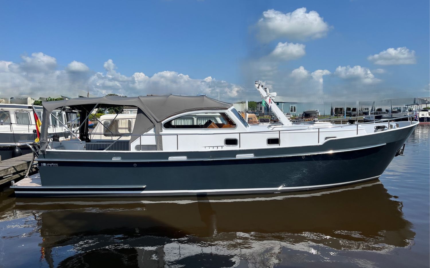 Bruijs Spiegelkotter Cabrio 1150, Motoryacht for sale by HollandBoat International Yachtbrokers