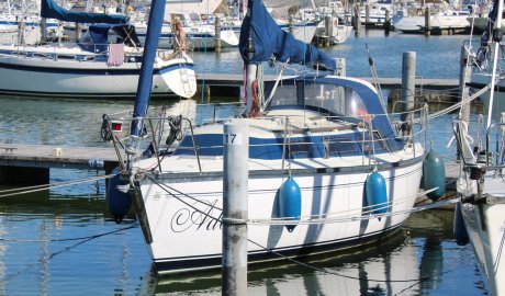 Dufour 2800, Zeiljacht for sale by EYN Jachtmakelaardij Noord West