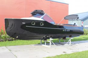 Oud Huijzer 700 Cabin