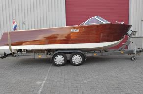One Off Runabout 580