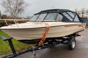 Glastron V182