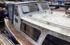 Motorboot 880