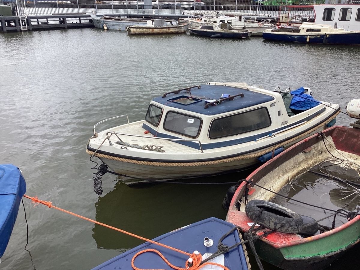 Resistent Artefact auteursrechten Kajuitboot - 500 - Motorcasco te koop - Bootveiling.com