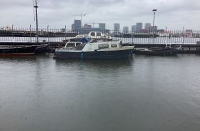 Motorboot 800