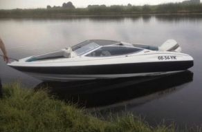 Bayliner Capri