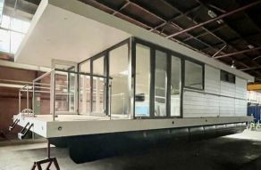 Dock 25 Houseboat 13 X 5