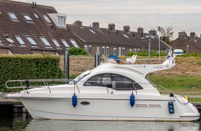 Rodman 30 Cruiser Flybridge