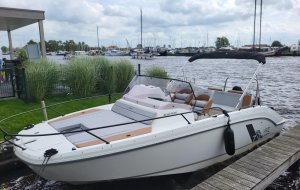 Beneteau Flyer 7 Sundeck, Speed- en sportboten for sale by Serry, Jachtwerf & Jachtmakelaardij