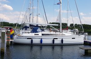 Bavaria Cruiser 37 Blue Line