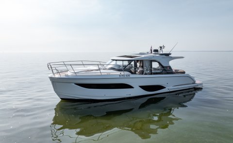 Marex 440 Gourmet Cruiser (full Options!), Motor Yacht for sale by Boarnstream Yachting