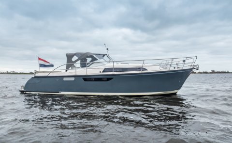 Interboat Intercruiser 34, Motor Yacht for sale by Boarnstream Yachting