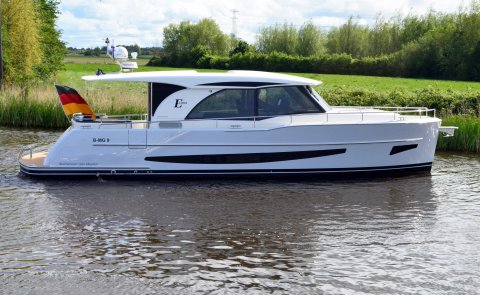 Boarncruiser 1360 Elegance Sedan, Motor Yacht for sale by Boarnstream Yachting