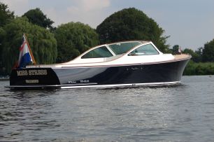 Long Island 33 Runabout