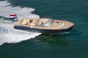 LongIsland 29 Runabout