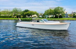 LongIsland 33 Runabout