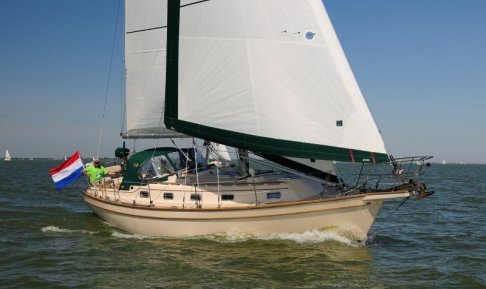 Island Packet 37, Zeiljacht for sale by Schepenkring Lelystad