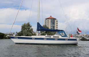 Trintella 42, Barcă cu vele