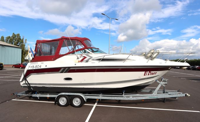 Regal Commodore 270, Speedboat and sport cruiser for sale by Schepenkring Lelystad