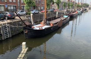 Varend Woonschip Steilsteven