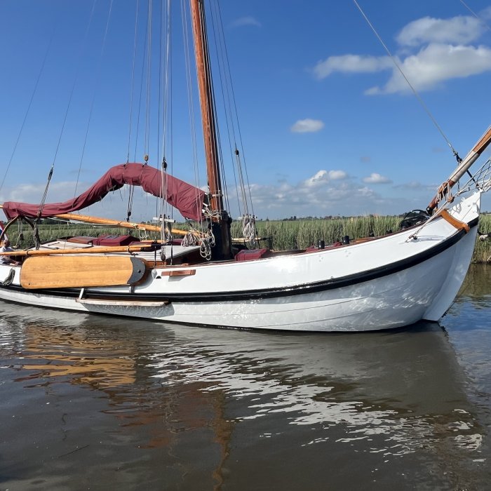 Lemsteraak Roefuitvoering, Plat- en rondbodem, ex-beroeps zeilend for sale by Chris Beuker Maritiem