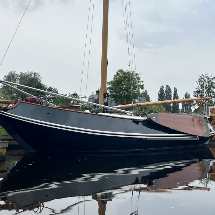 Schokker Hoek Design 1380, Plat- en rondbodem, ex-beroeps zeilend for sale by Chris Beuker Maritiem